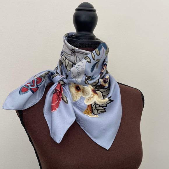 New Gucci Kris Knight Floral Print Silk Scarf with Gucci Gift Box - Picture 11 of 14